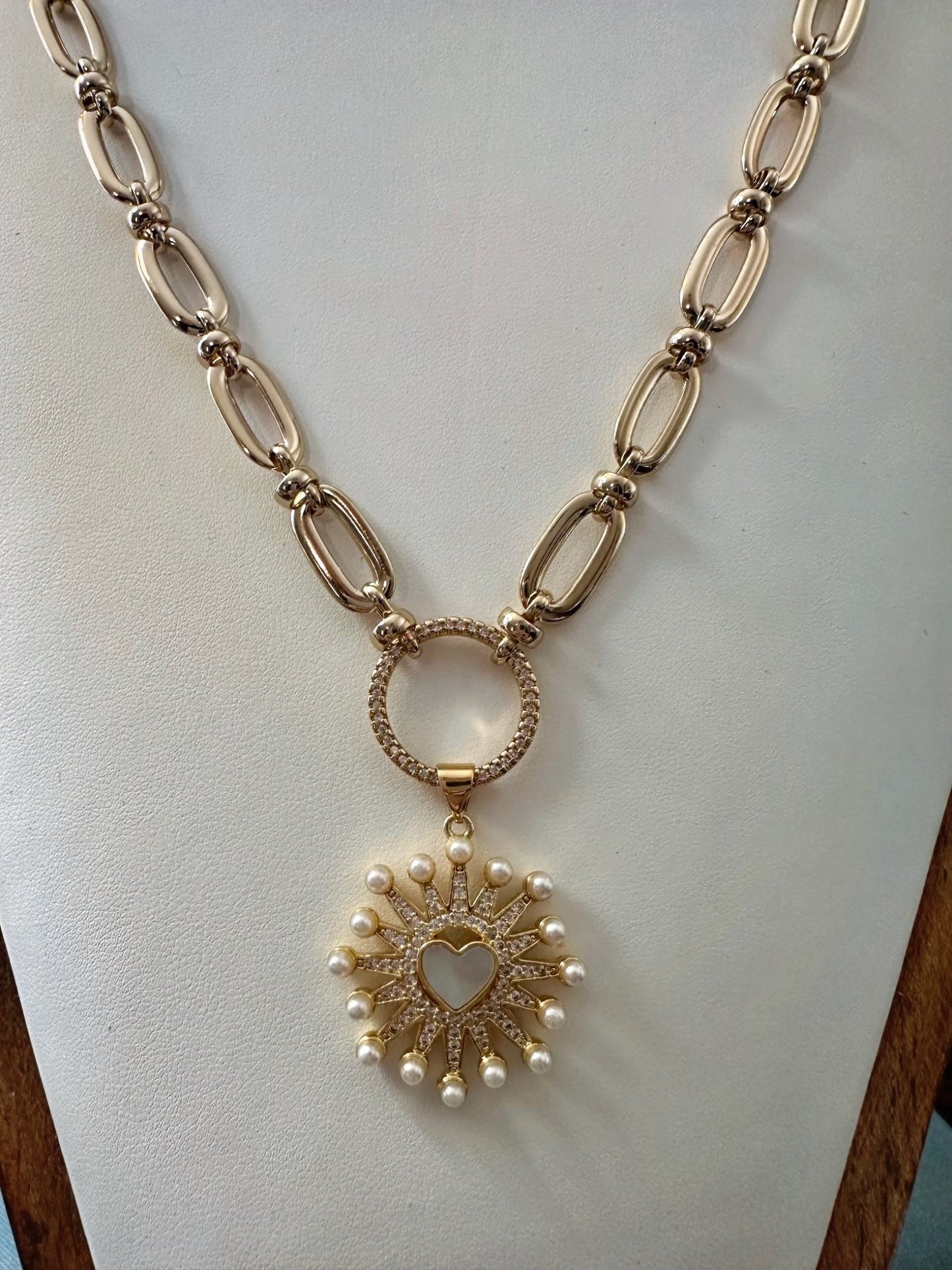 The Cora Necklace